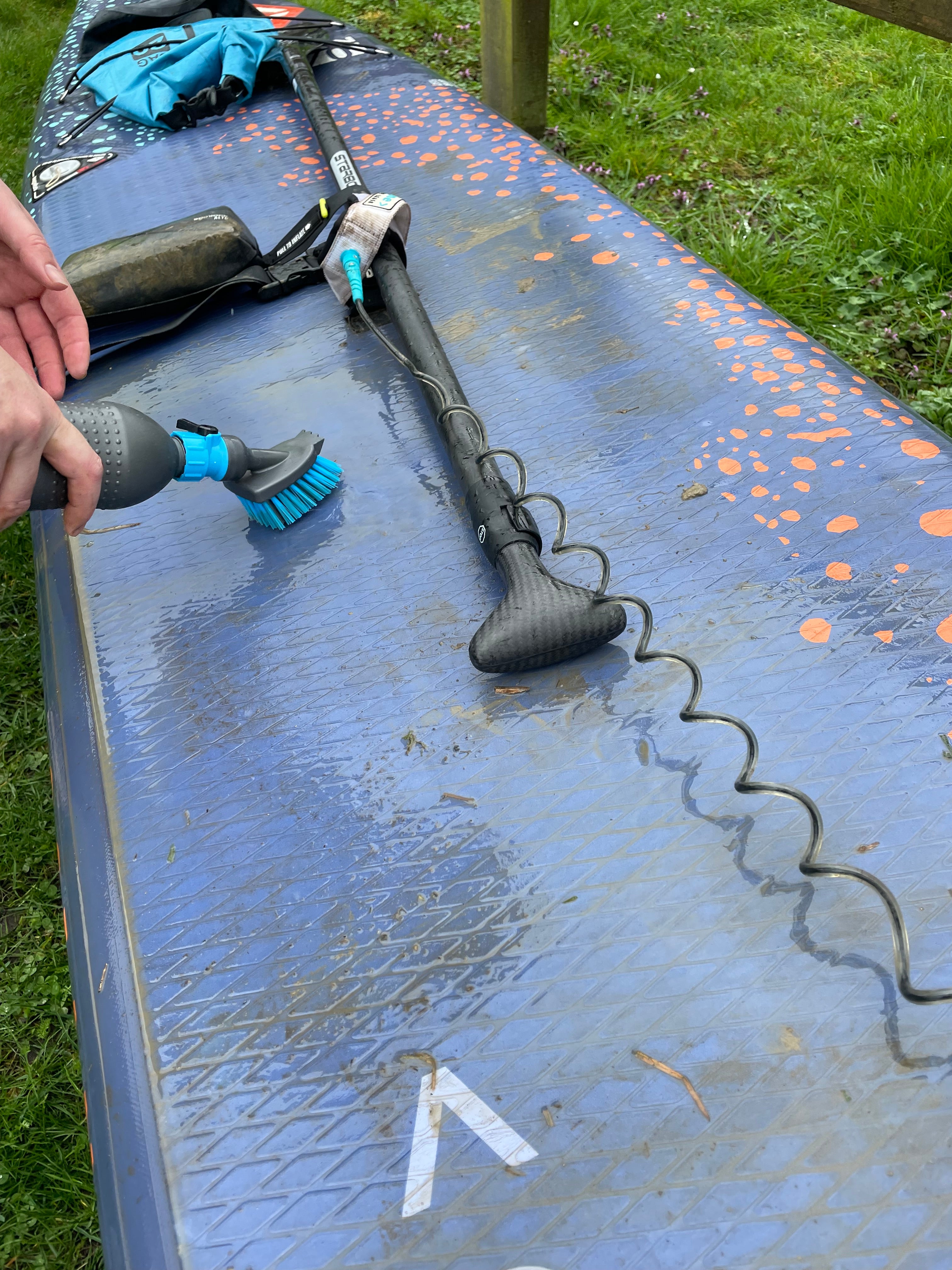 Get rid of mud , sand and saltwater